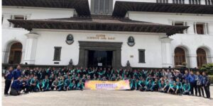 Karyawisata SMP Mazaya Islamic Boarding School: Belajar Sejarah, Teknologi, dan Lingkungan Hidup