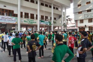 Lebih dari 500 Santri dan Guru Pengurus Pondok Terjun dalam Aksi Bergizi di Ponpes Wali Barokah