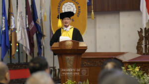 Prof. Ir. Ary Setyawan, M.Sc., Ph.D., Memaparkan Inovasi Teknologi Konstruksi Jalan pada Hari Pengukuhannya