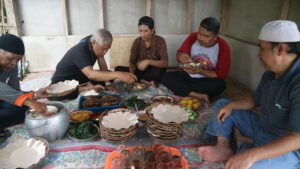 Botram Ngaliwet: Harmoni Tradisi Silaturahmi DPD LDII dengan MUI Kabupaten Bandung