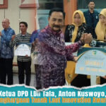 Ketua DPD LDII Tala, Anton Kuswoyo, Raih Penghargaan Tanah Laut Innovation Award 2024