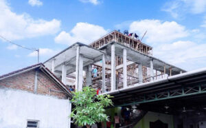 Warga LDII Pedan Gotong Royong Bangun Masjid Khoirul Fatihin Guna Menyambut Ramadan 1446 H.