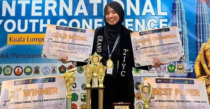 Laila Margaretha Nur Habibah Mahasiswi Universitas Negeri Semarang